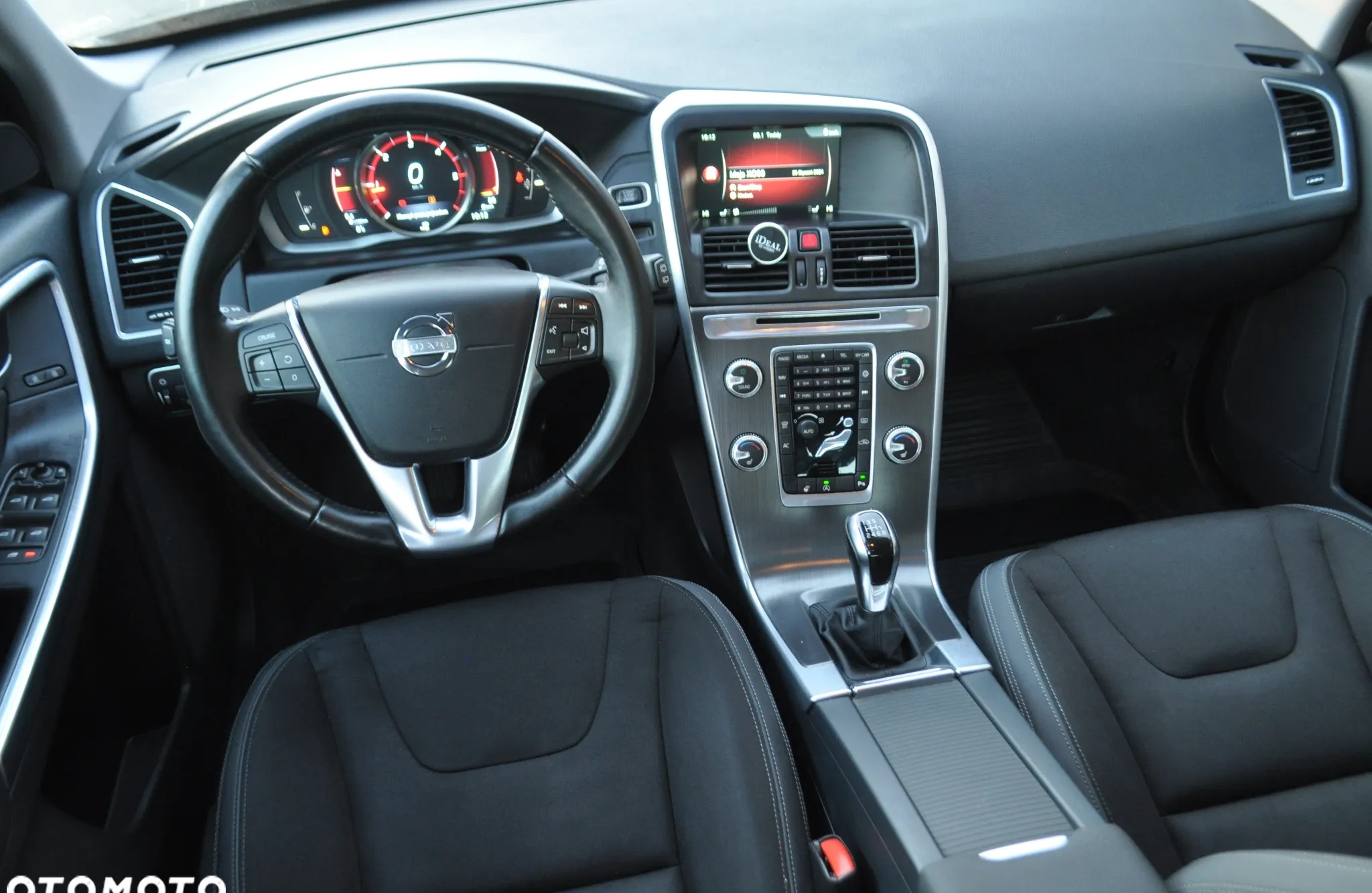 Volvo XC 60 cena 67500 przebieg: 184000, rok produkcji 2014 z Legnica małe 742